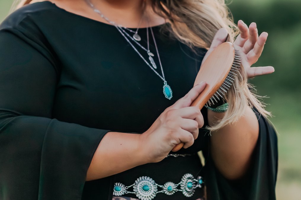 How to Detangle Extensions Without Breakage